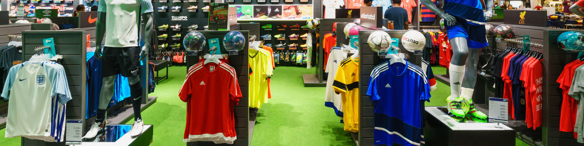 retail-store-cleaning retail-store-cleaning